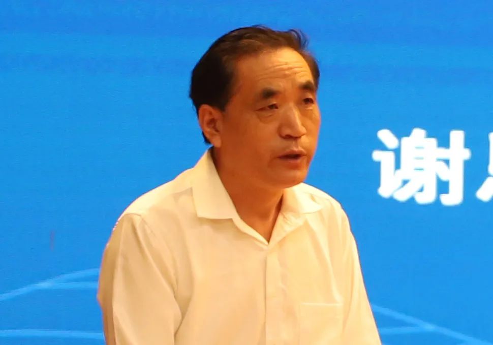 5、山東省發(fā)展和改革委員會(huì)城鎮(zhèn)化辦副主任  謝恩年.jpg